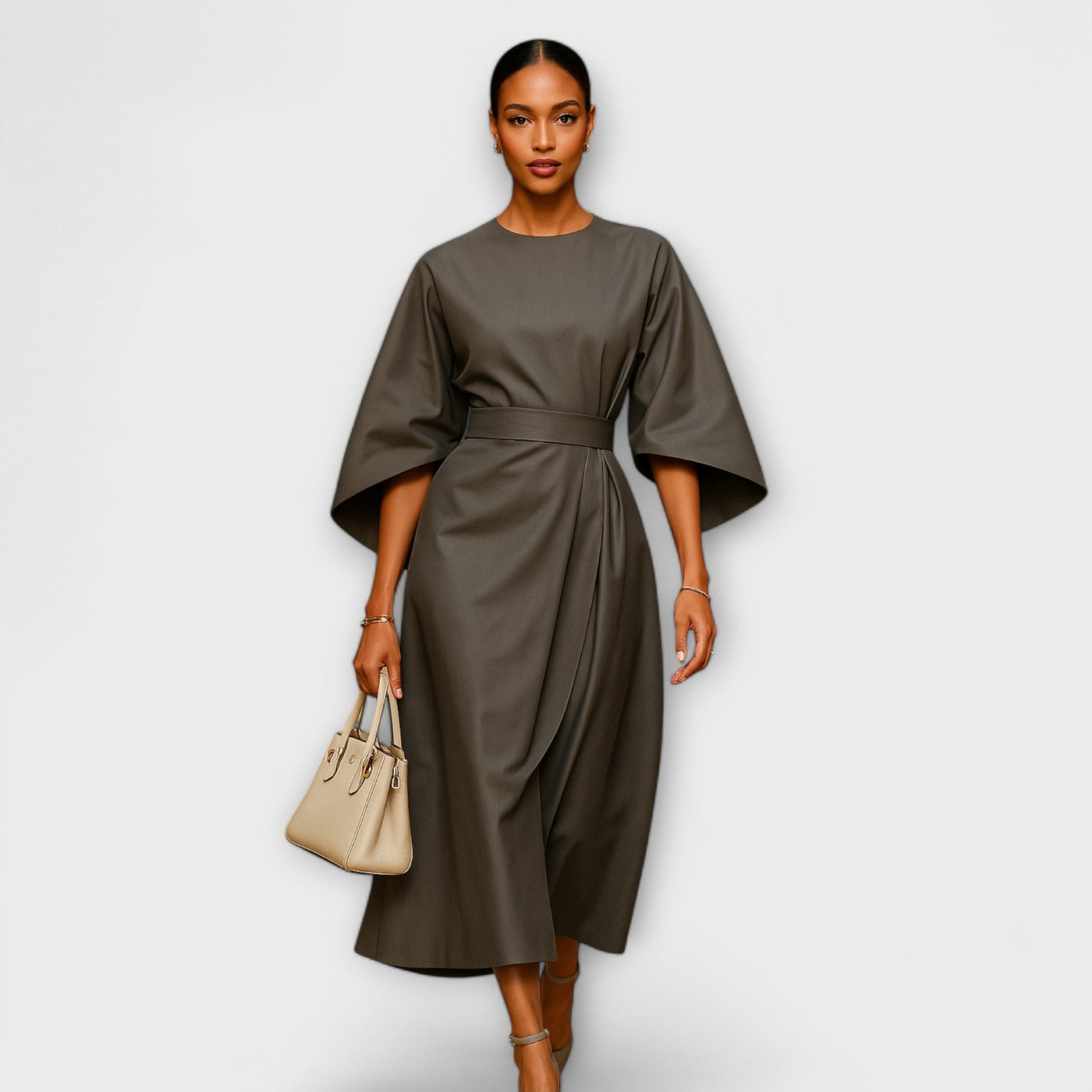 Lola - Elegante vestido con mangas