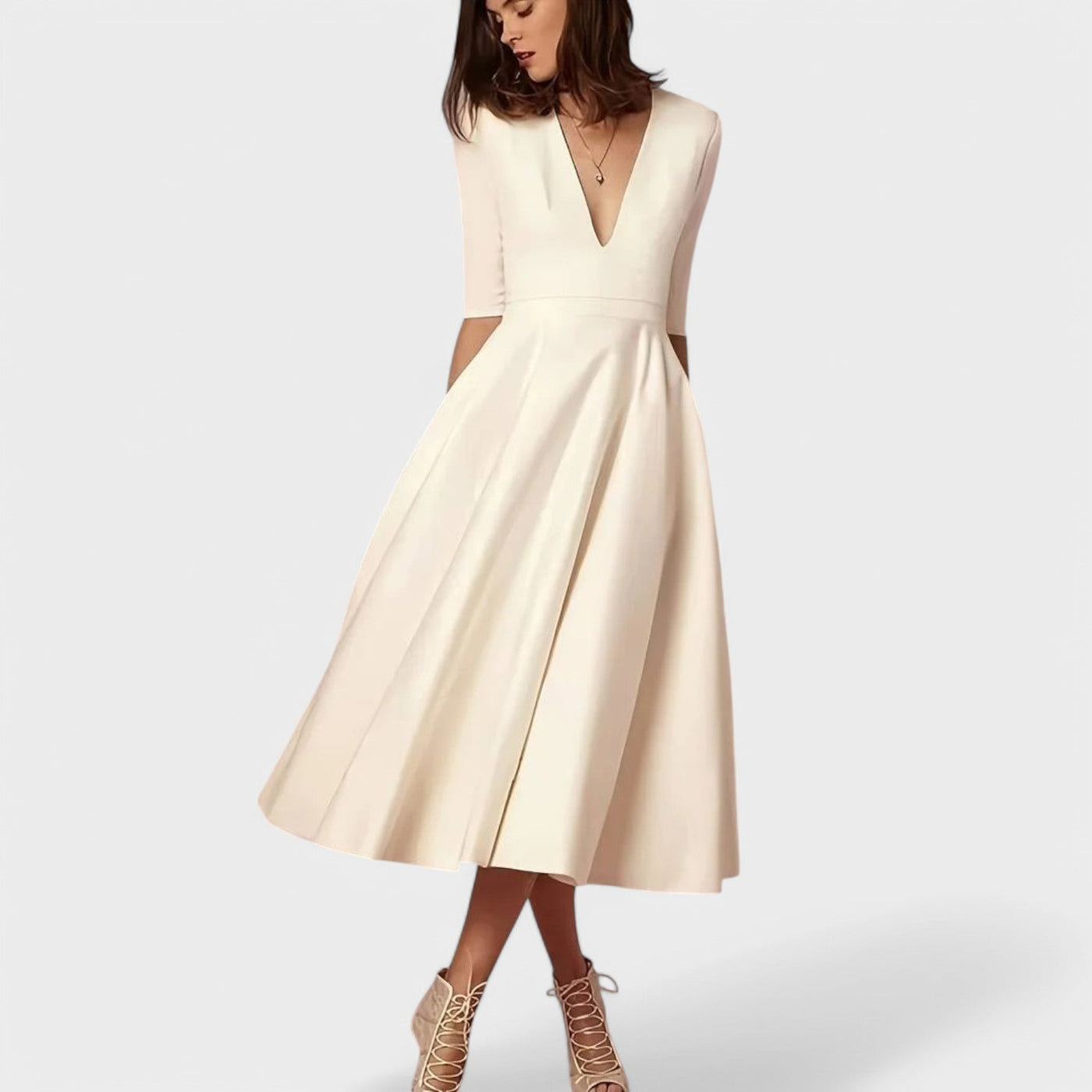 Sofía - Elegante vestido con escote en V